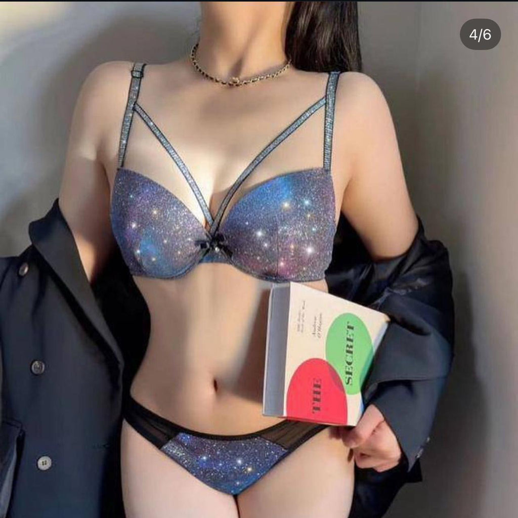 Sparkle & Slay: Stunning Glitter Panty Set for Gorgeous Girls 💫🔥